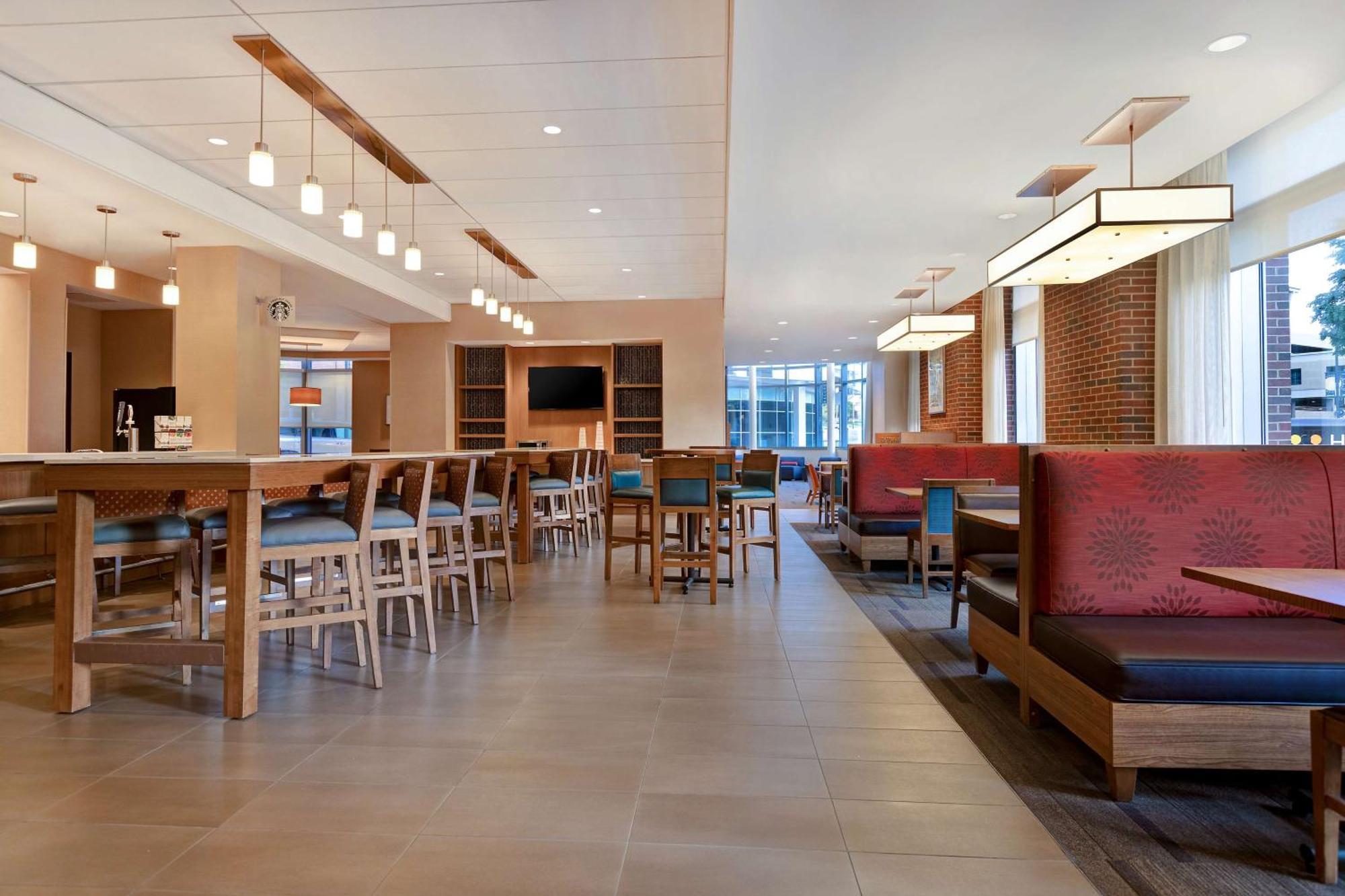 Hyatt Place Bloomington / Normal Eksteriør billede