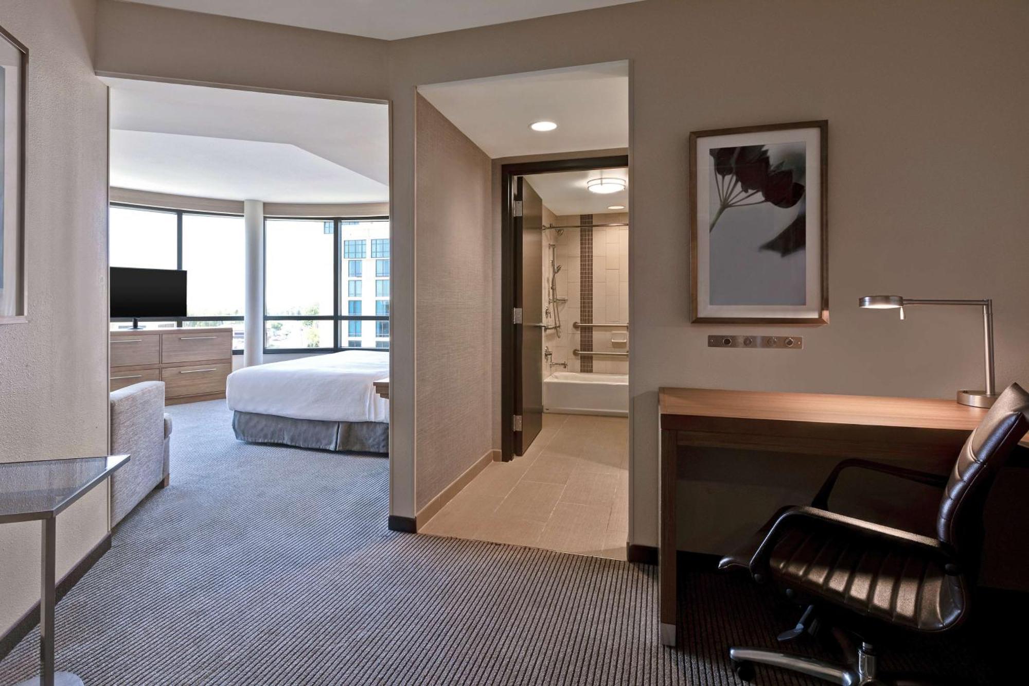 Hyatt Place Bloomington / Normal Eksteriør billede