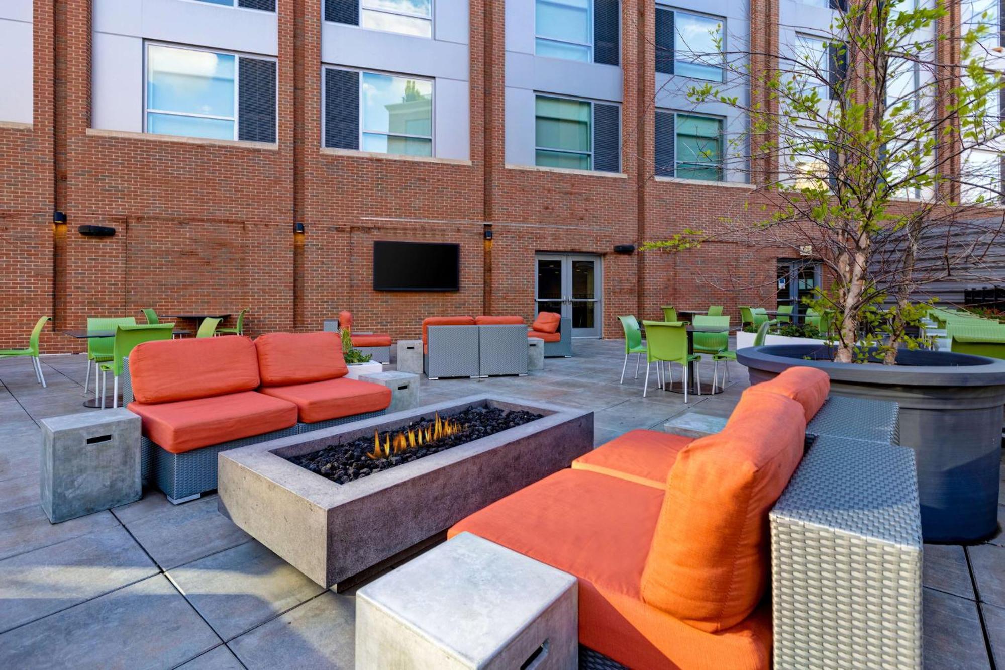 Hyatt Place Bloomington / Normal Eksteriør billede